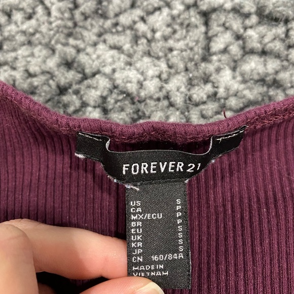 Womens Forever 21 Ribbed Maroon Low V-Neck Bodysuit Size S - Picture 5 of 6